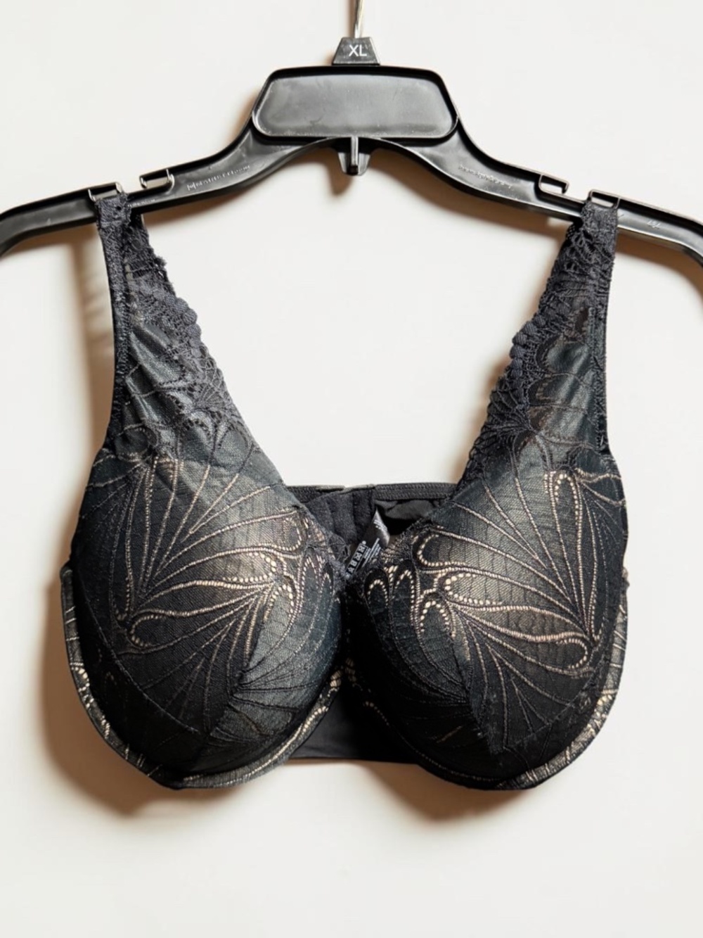 Wonderbra 36F Black Lace Underwire Bra Lined Full Coverage NWOT